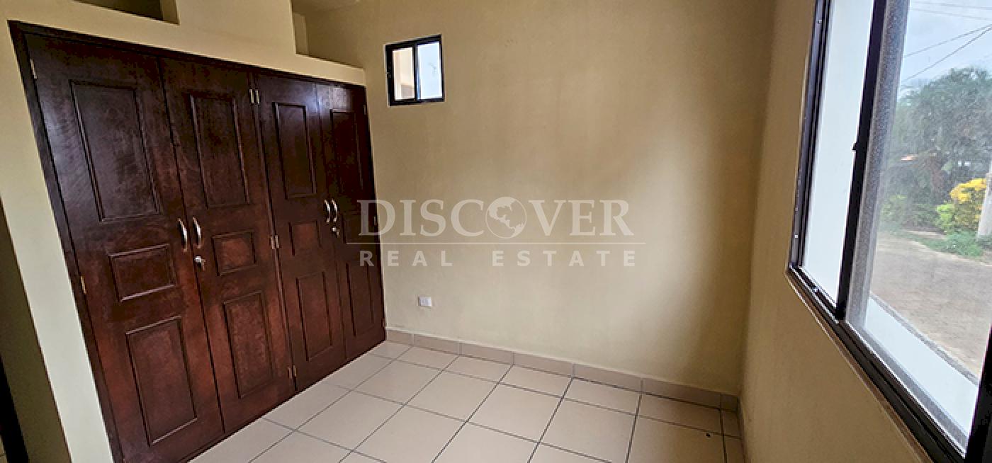  House for sale in a safe area with pleasant climate in Carretera Sur.