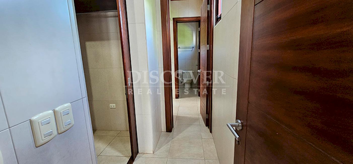  Spacious house for sale and rent in Carretera Sur