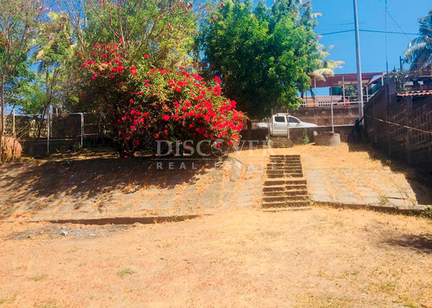  Beachfront land for sale in Pochomil