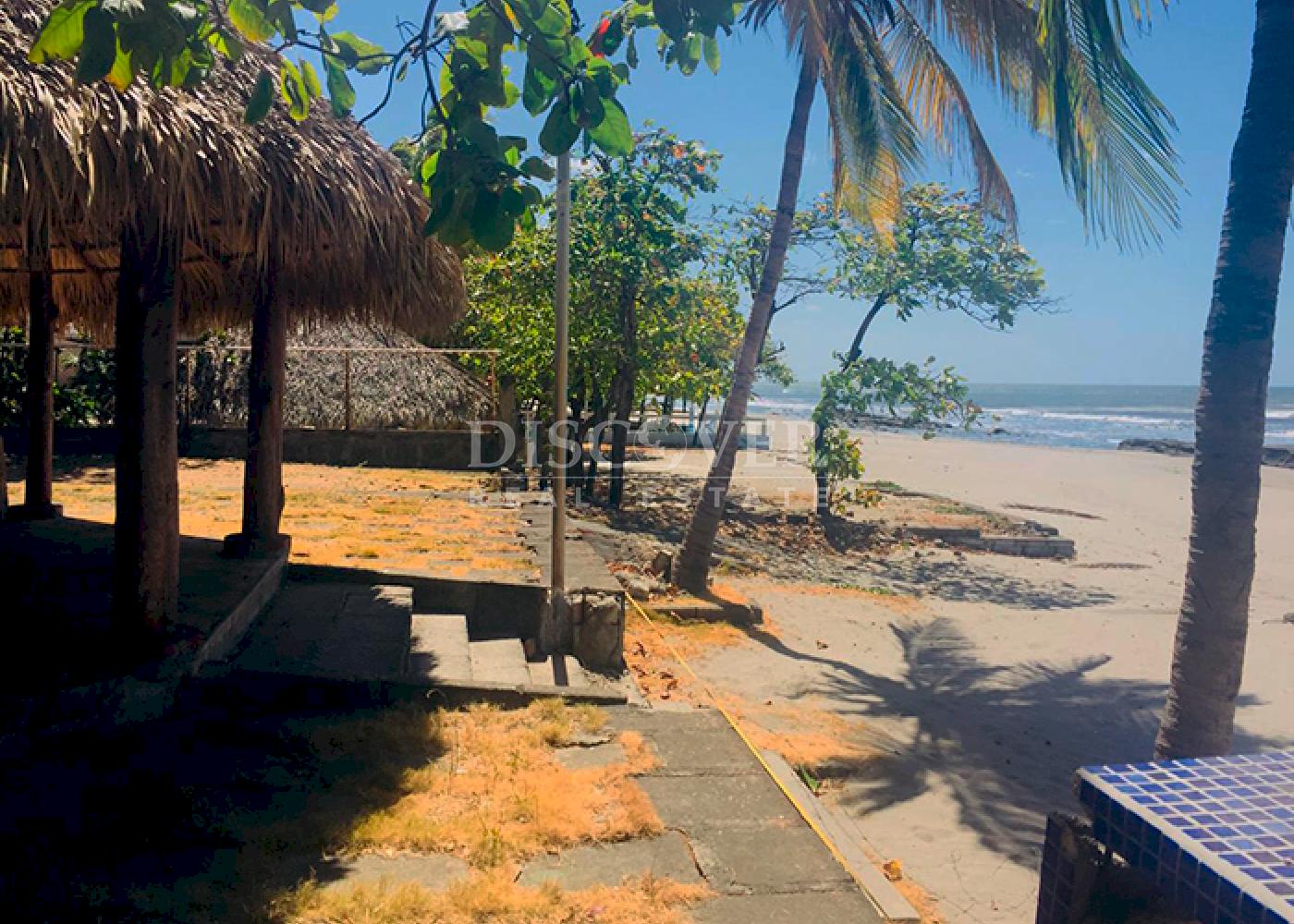  Beachfront land for sale in Pochomil