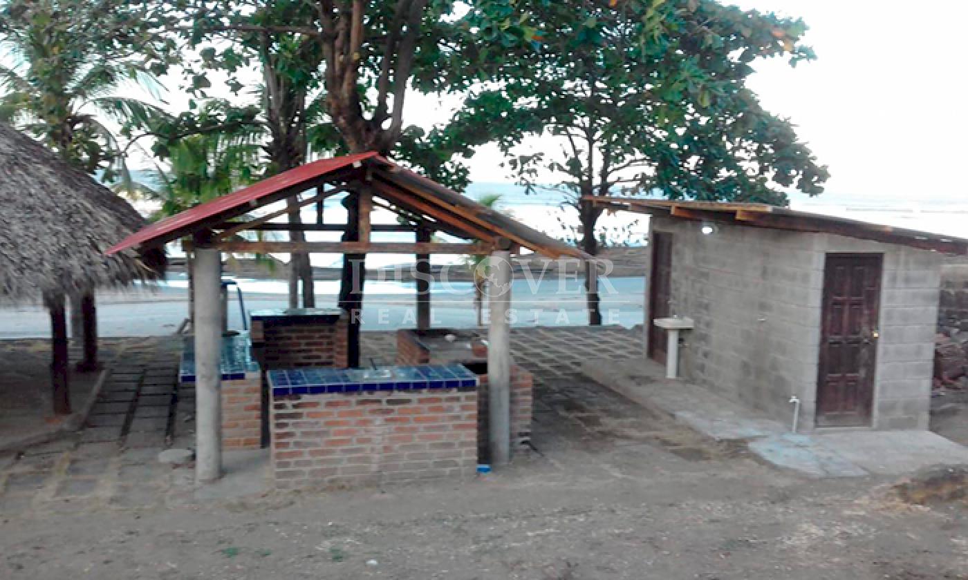  Beachfront land for sale in Pochomil