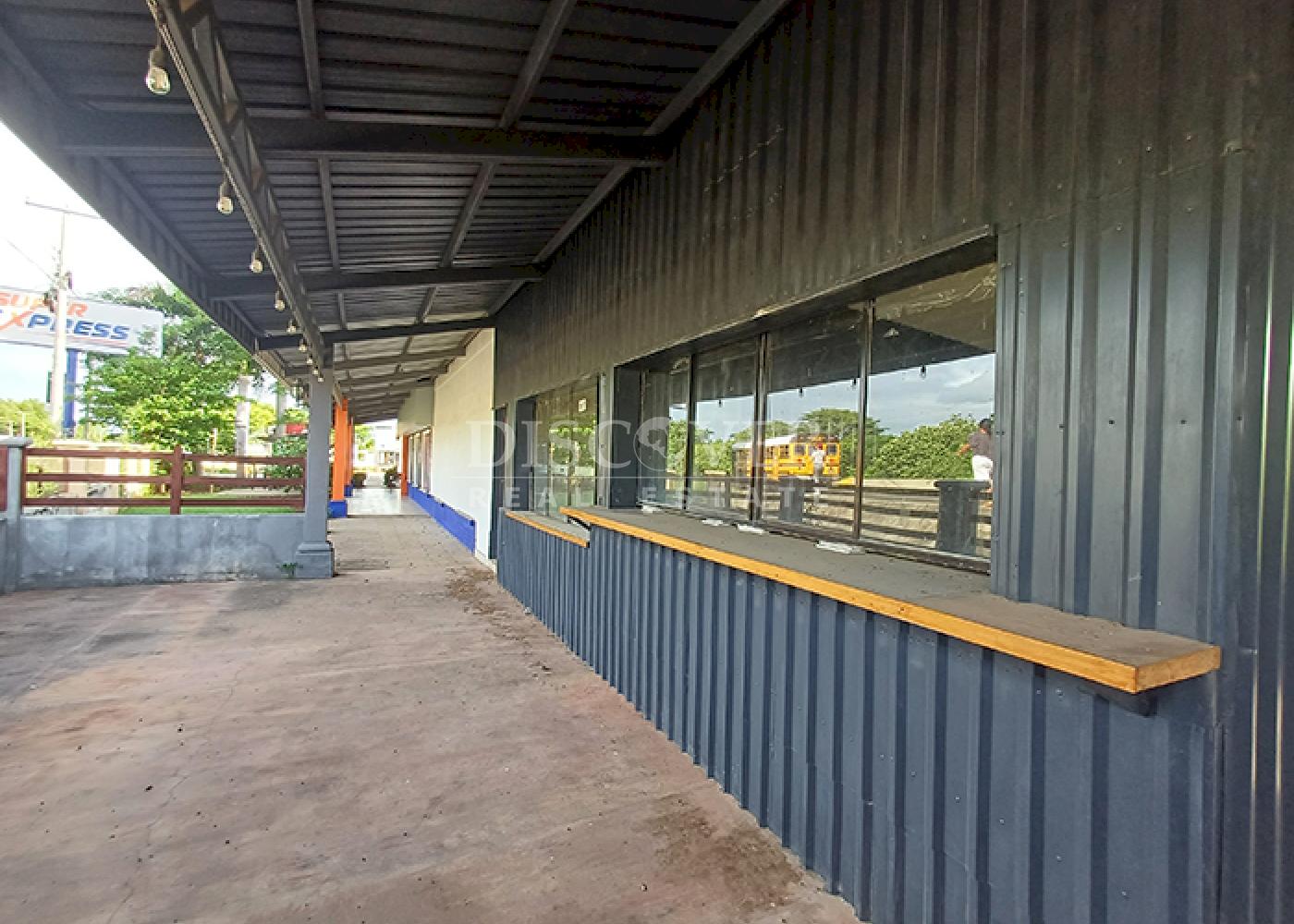  Commercial Module for rent in Plaza de Alto Movimiento - Carretera Nueva a León