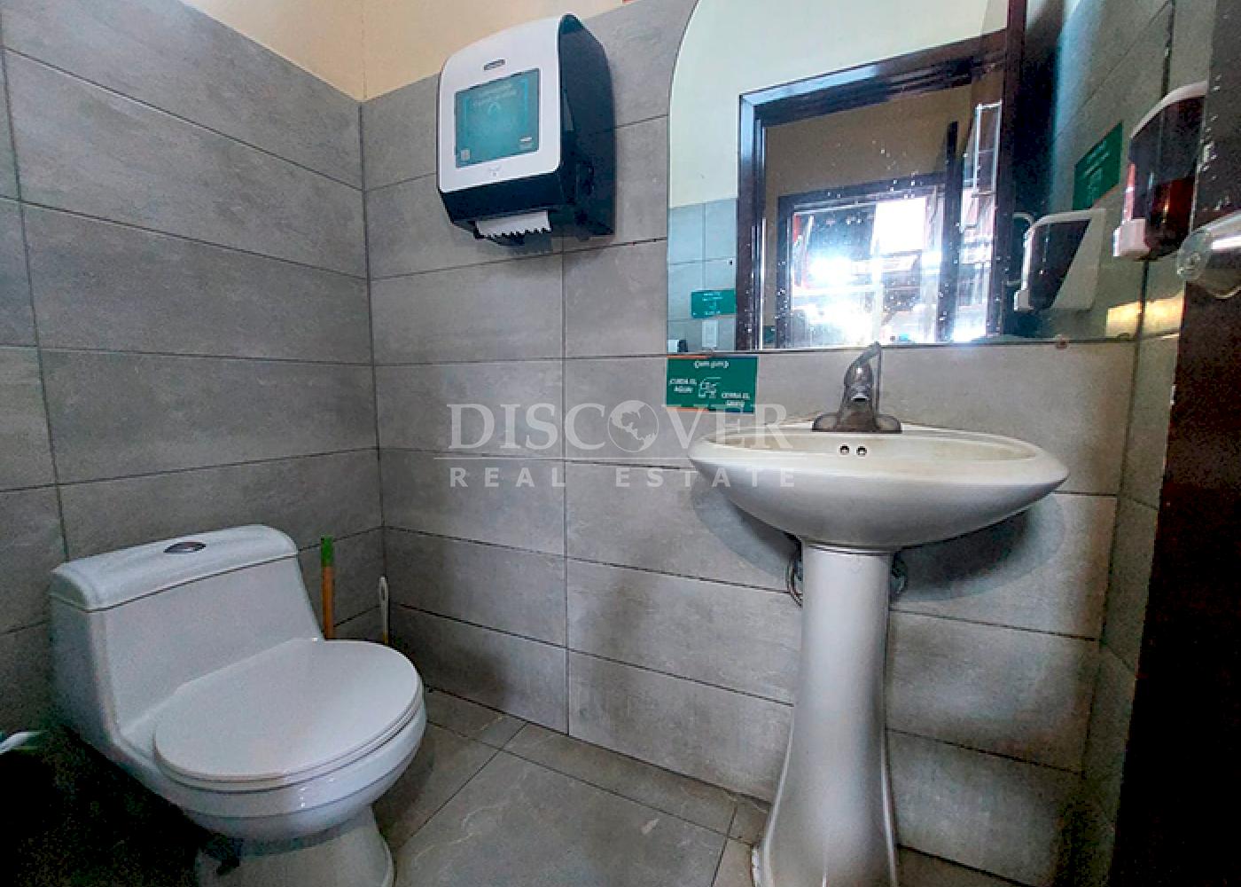 Modules for sale in strategic area on the Masaya Highway