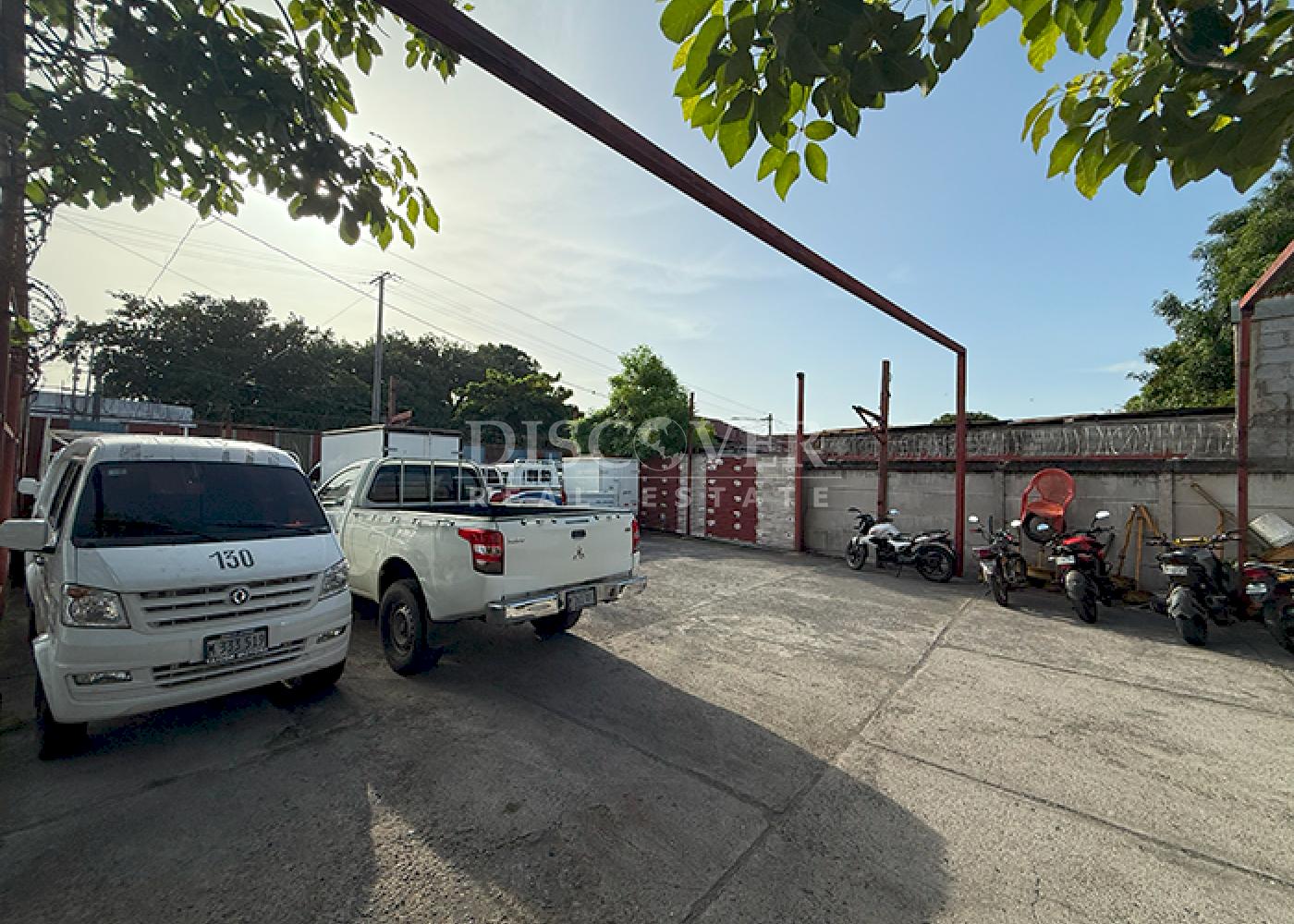  Warehouse for Sale/Rent in a Commercial Area of Managua