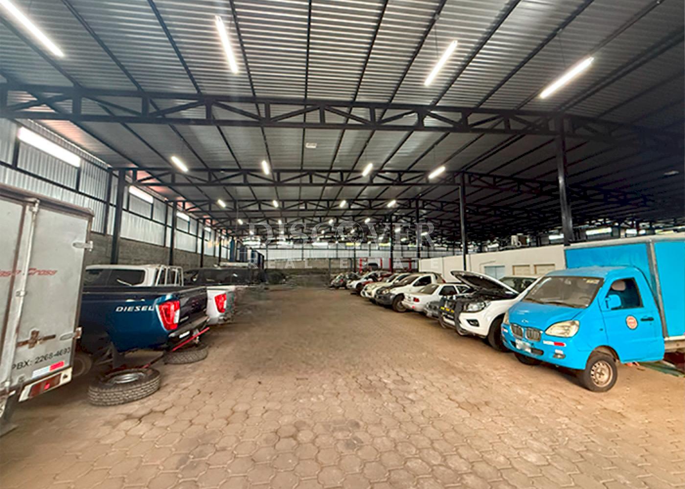  Warehouse for Sale/Rent in a Commercial Area of Managua