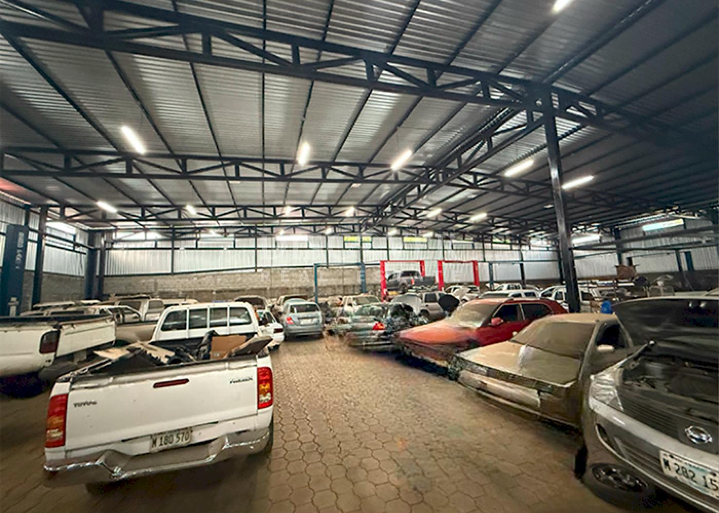  Warehouse for Sale/Rent in a Commercial Area of Managua