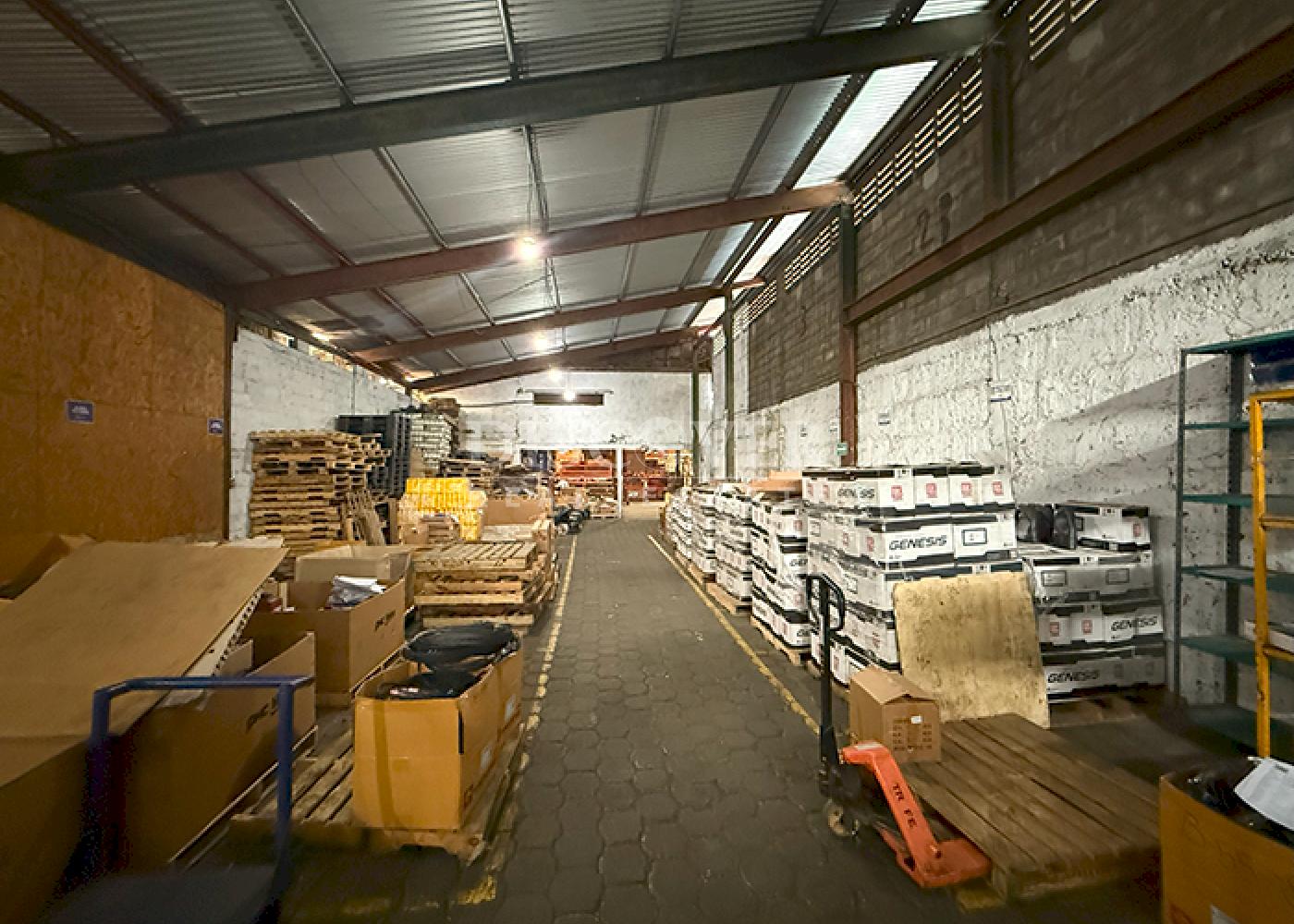  Warehouse for Sale/Rent in a Commercial Area of Managua
