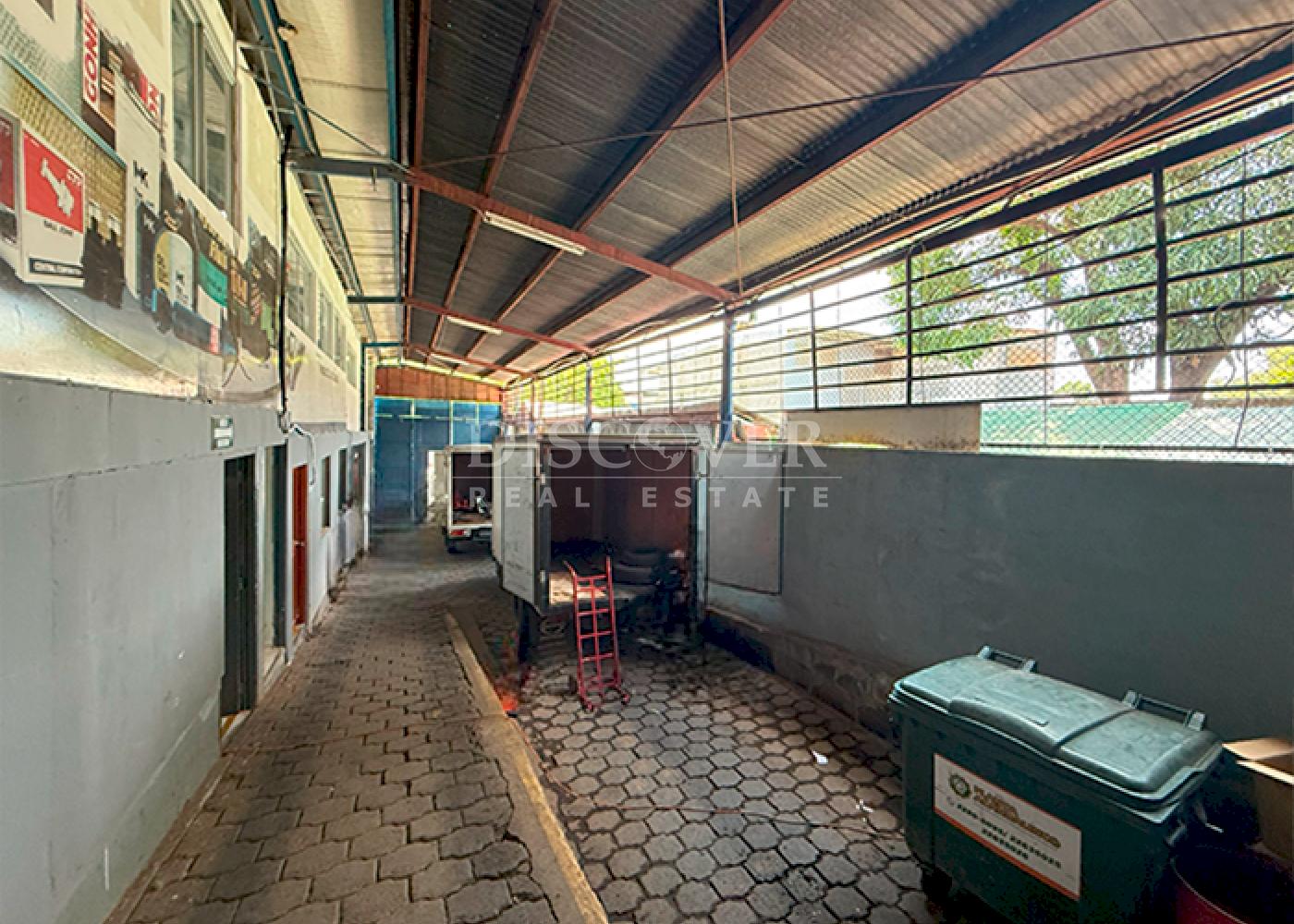  Warehouse for Sale/Rent in a Commercial Area of Managua
