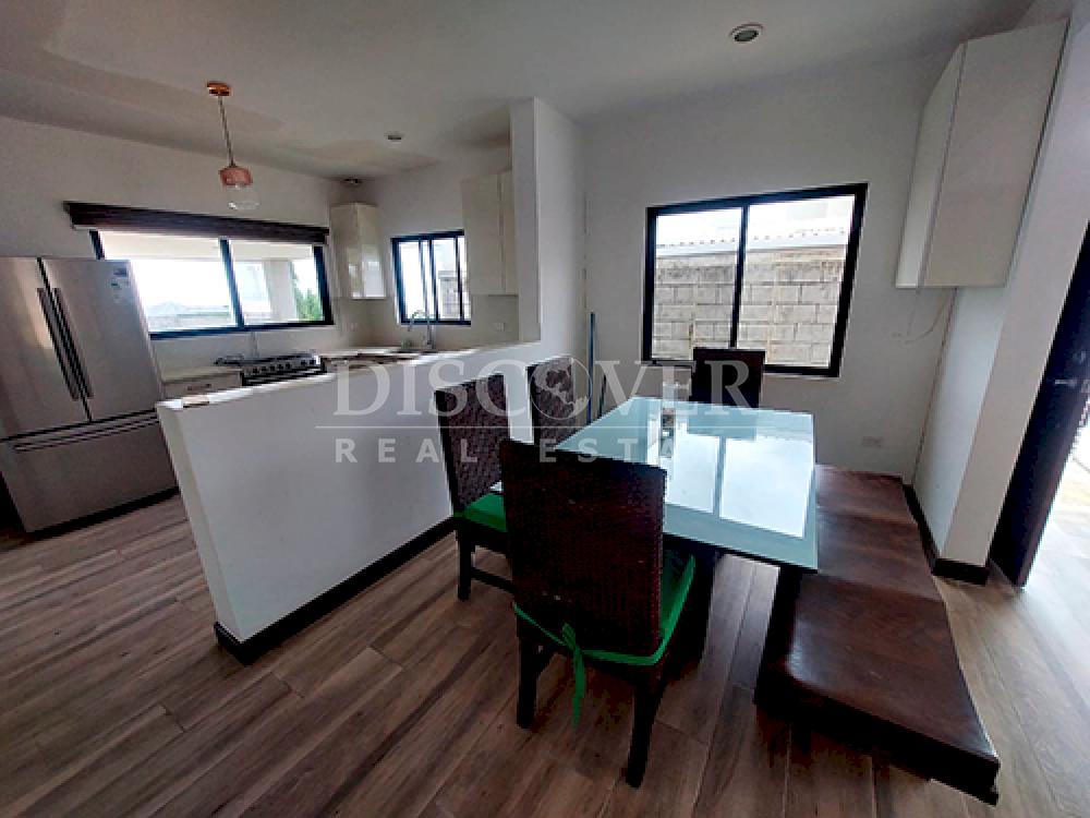 House for sale in exclusive condominium in Santo Domingo