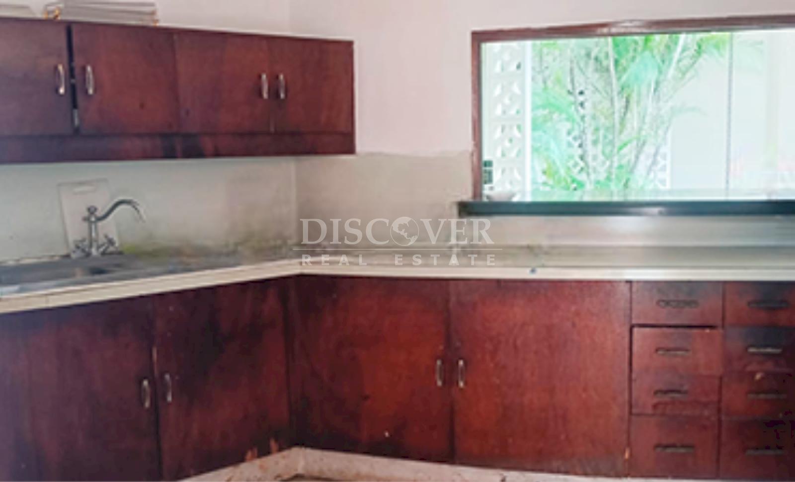  Spacious house with pool for rent - Altamira