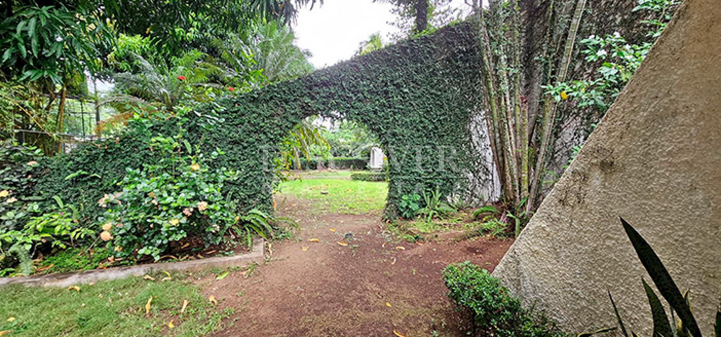  House for sale with a large garden and a view of the city in Villa Fontana