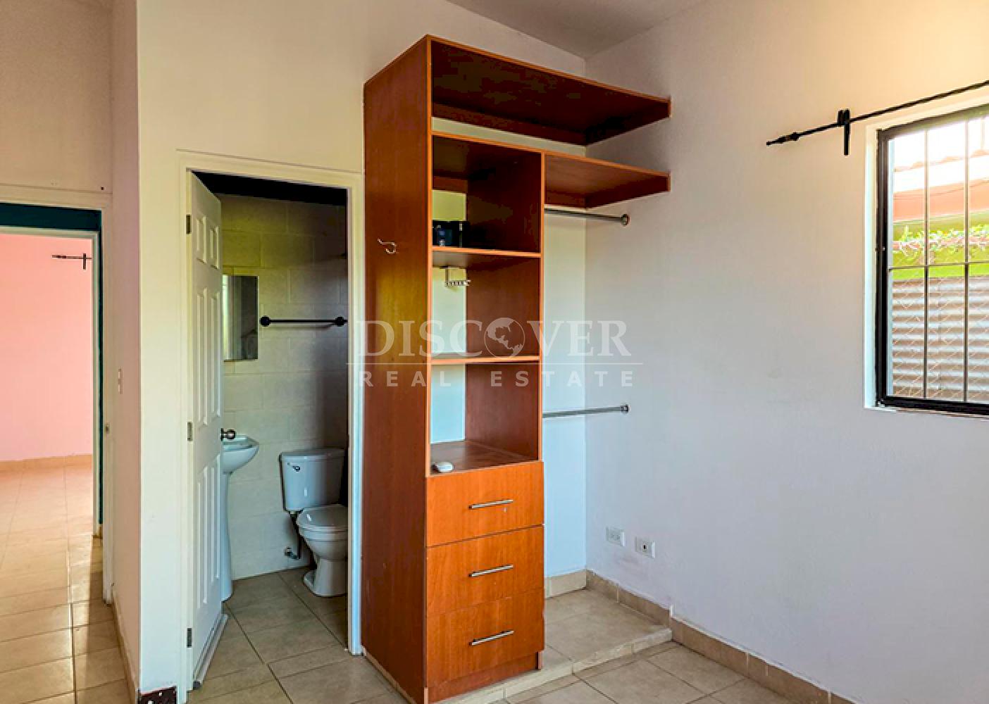  House with large patio for sale on Carretera Sur