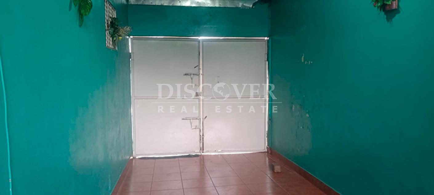 House with commercial potential for sale on Masaya Avenue