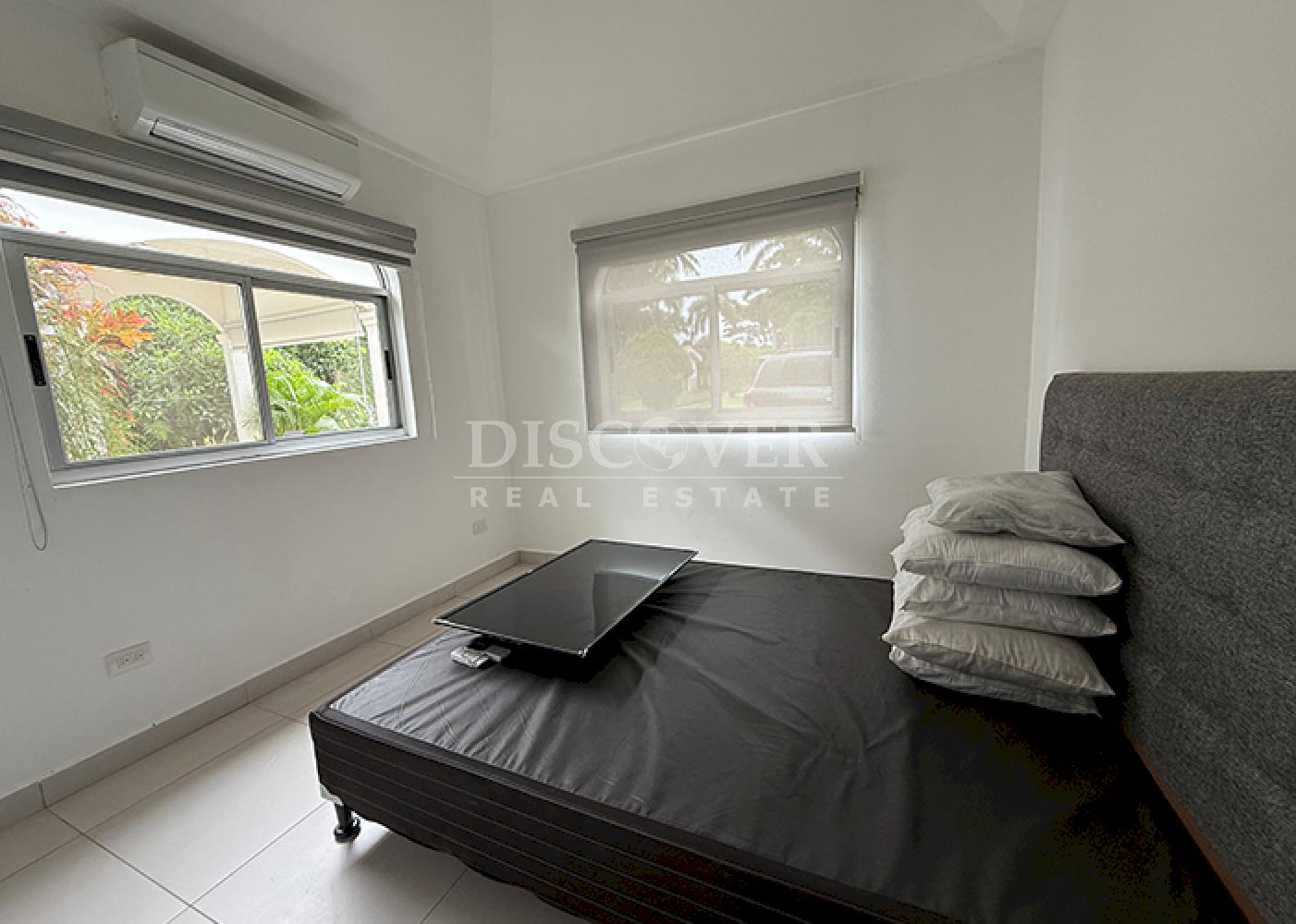  Furnished apartments in a condominium area on the road to Masaya