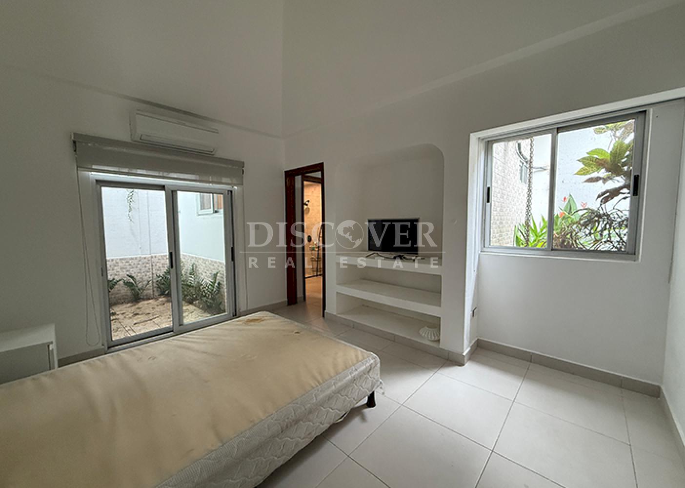  Furnished apartments in a condominium area on the road to Masaya