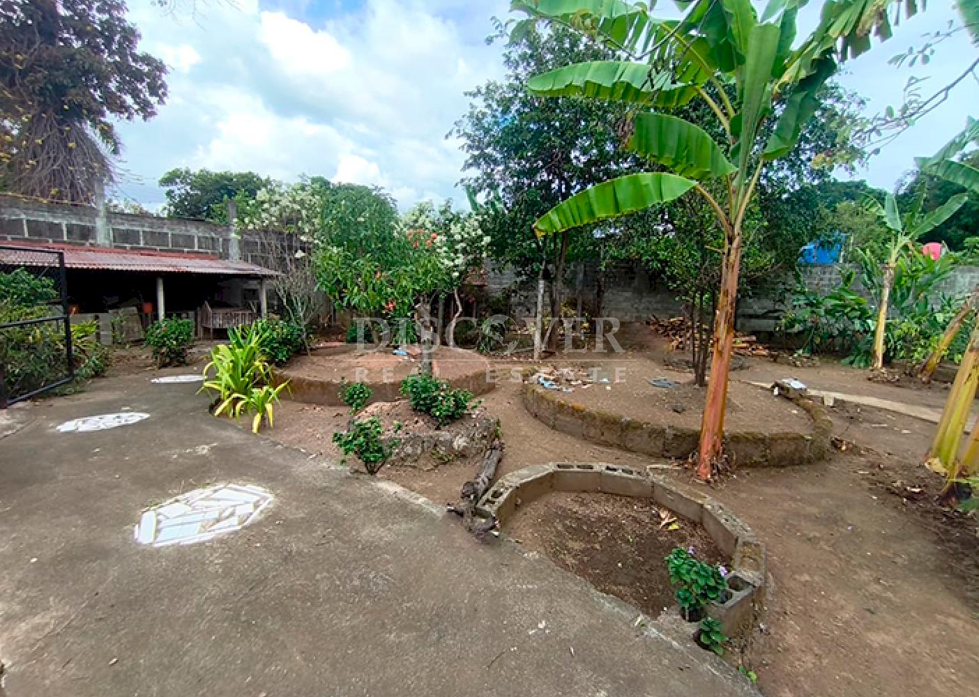 Land with Country House for sale in Santo Domingo