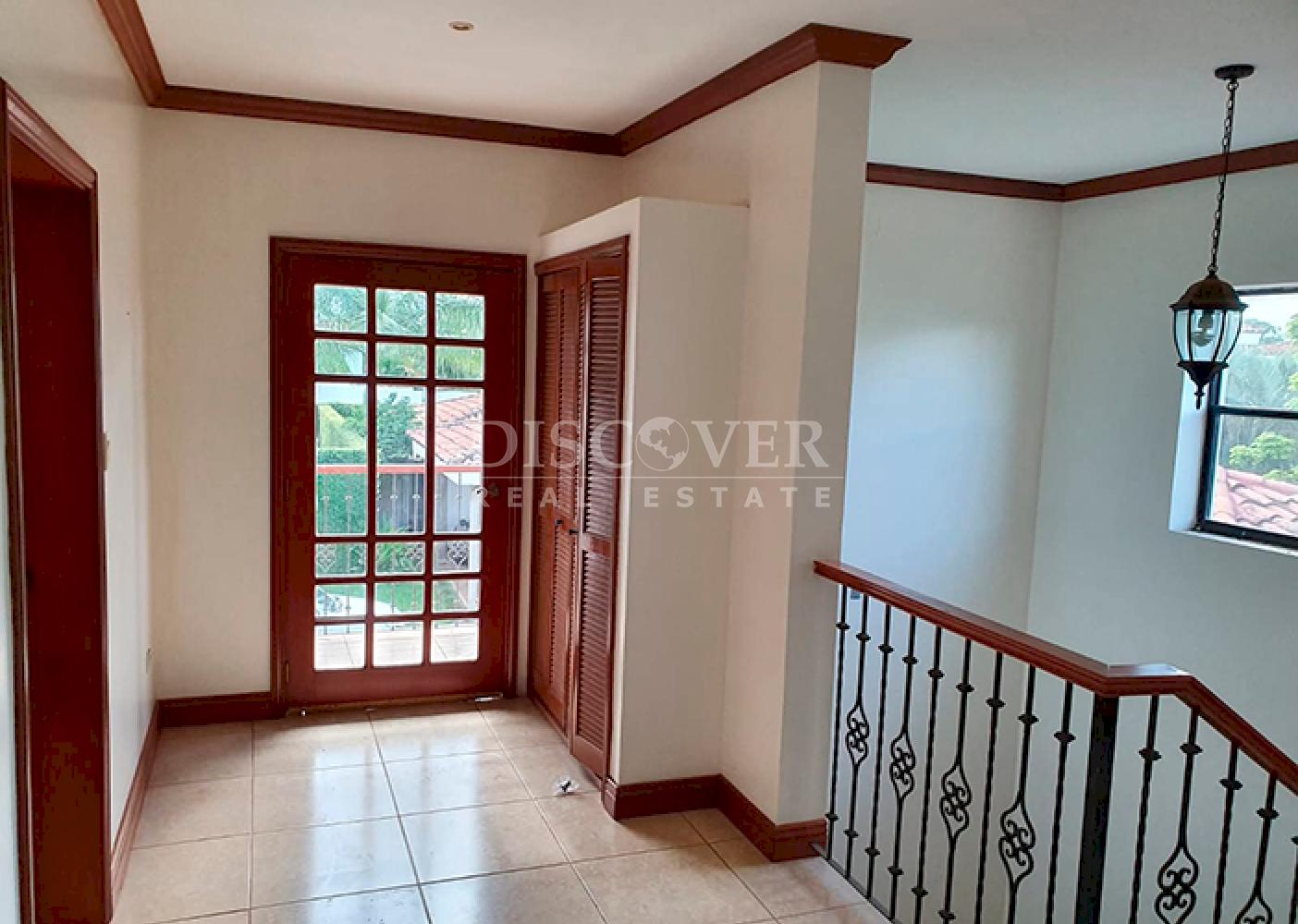  Modern House for Sale in Santo Domingo 