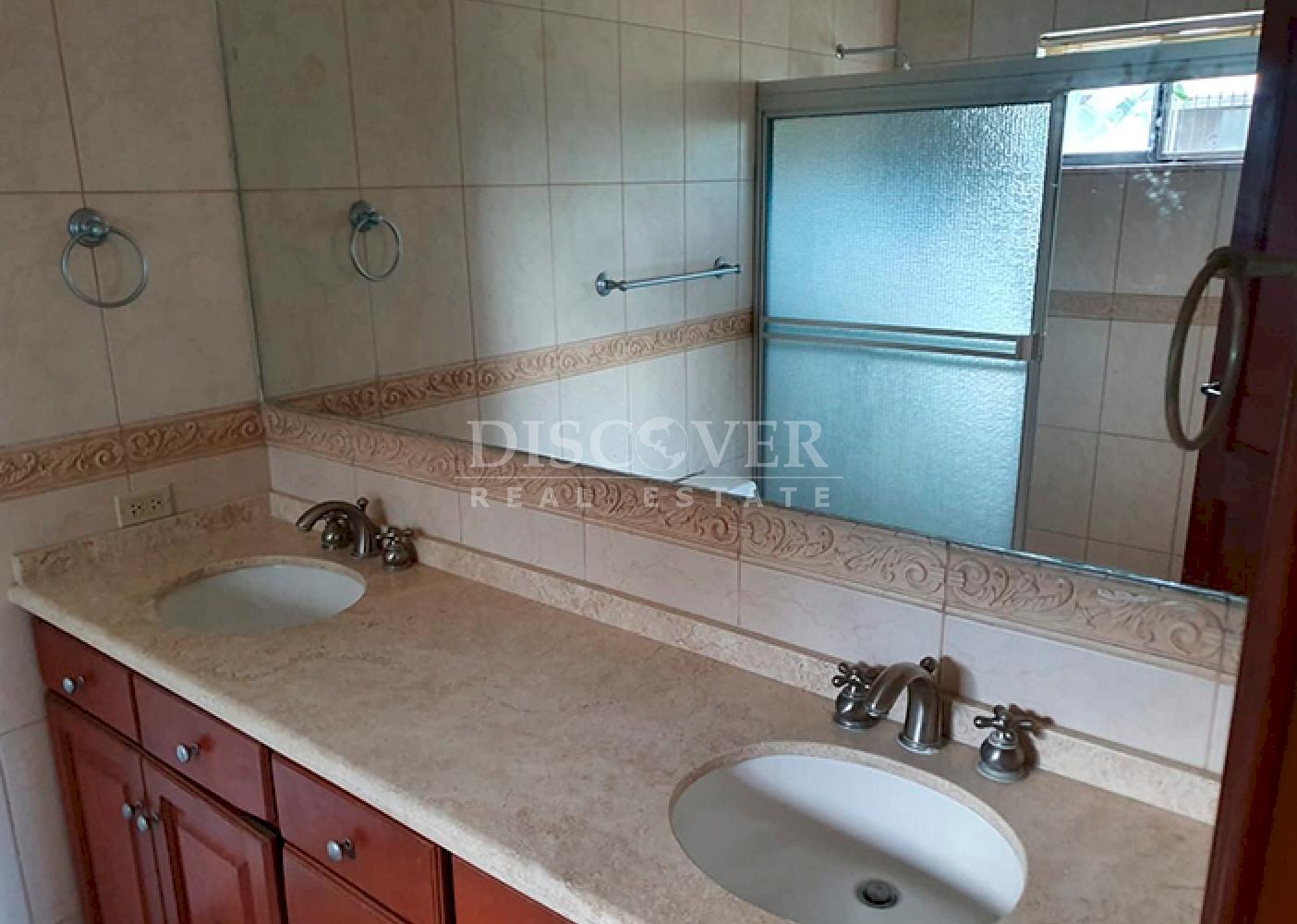  Modern House for Sale in Santo Domingo 