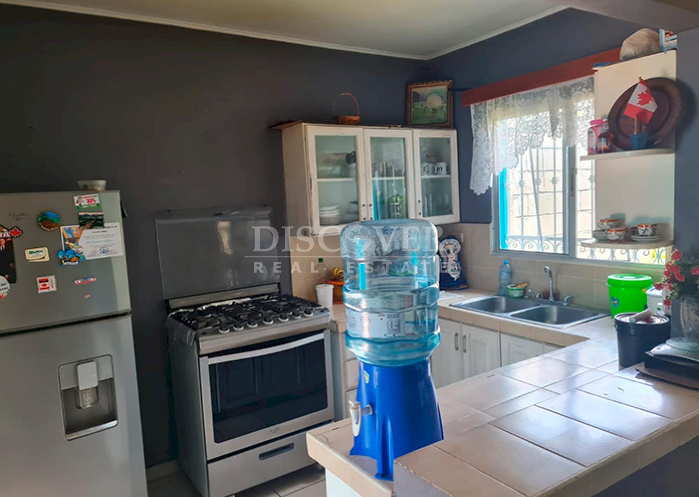  House for sale in secure residential area in Chinandega