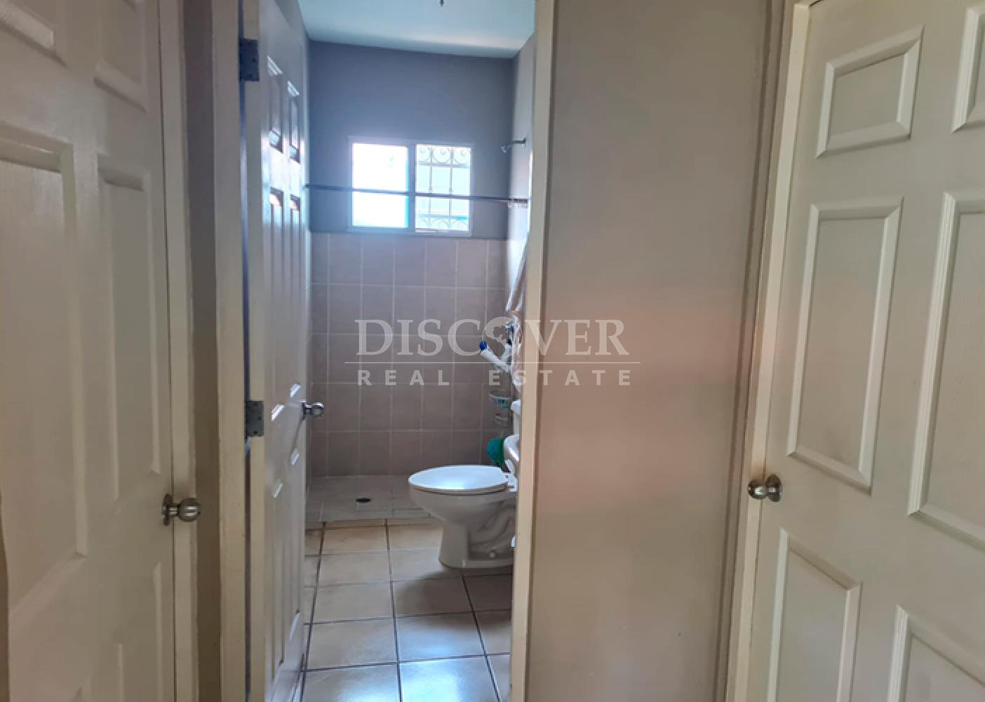  House for sale in secure residential area in Chinandega