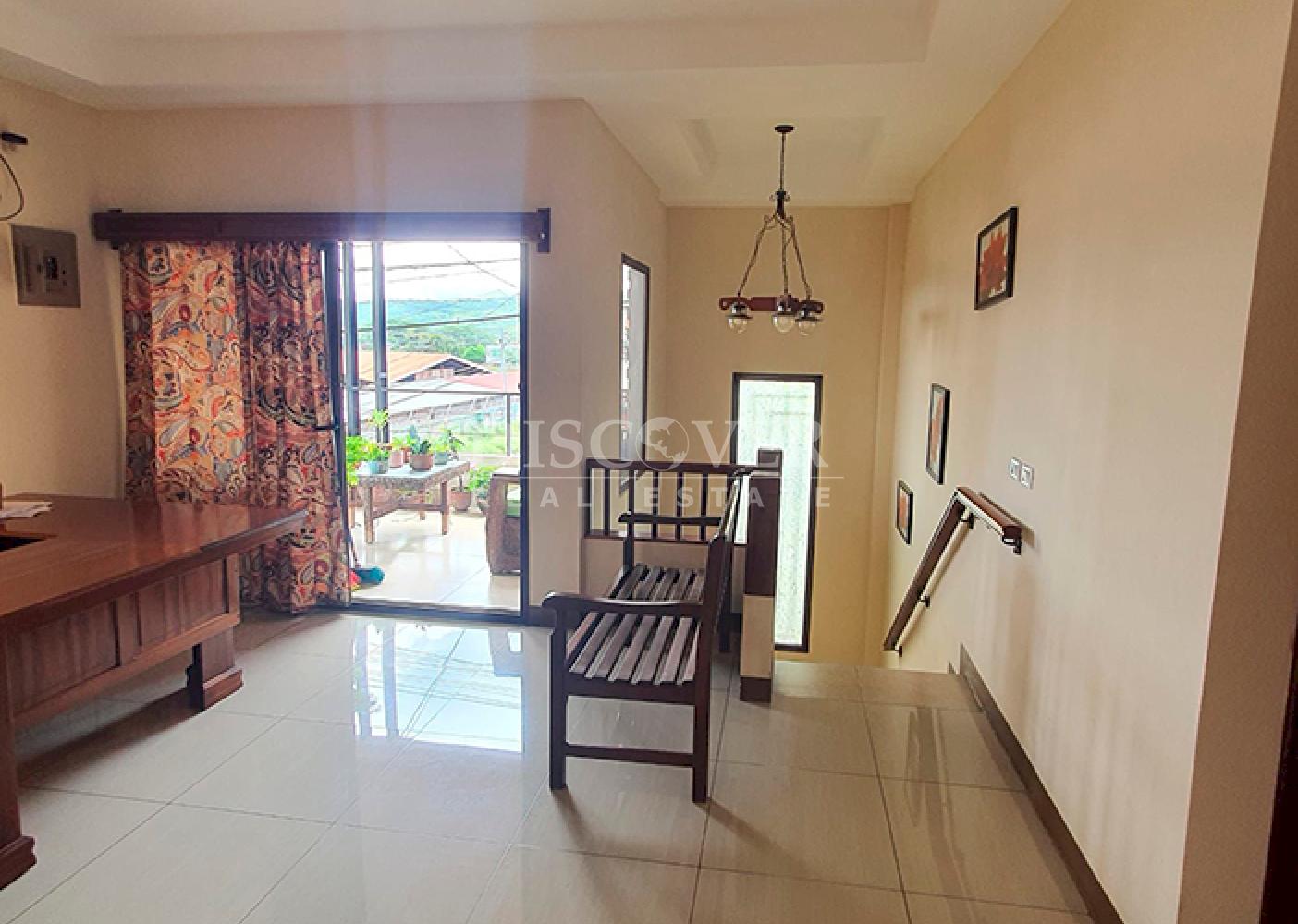 Spacious two-story house for sale/rent in Estelí