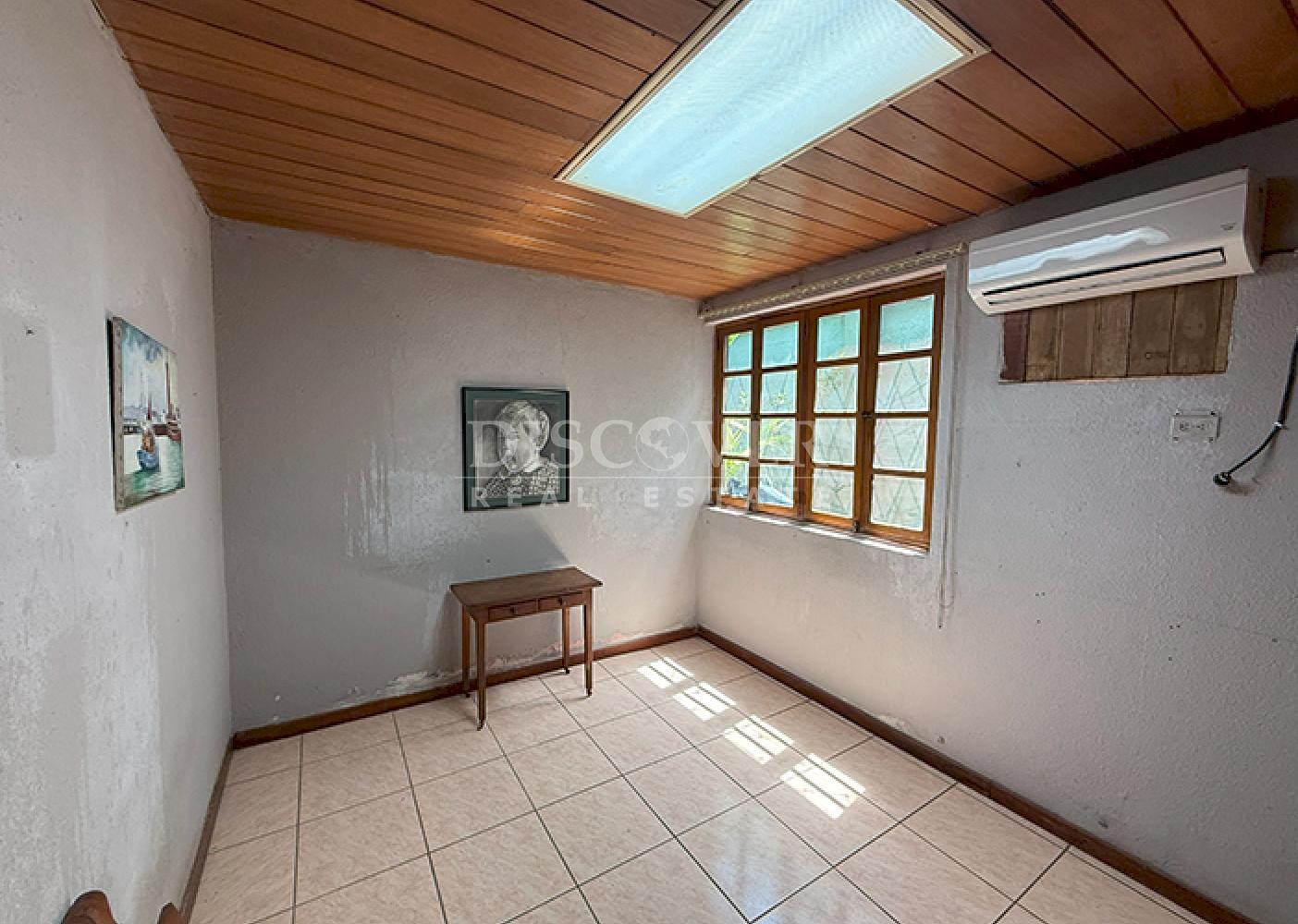 Spacious furnished house for sale/rent on Carretera Norte