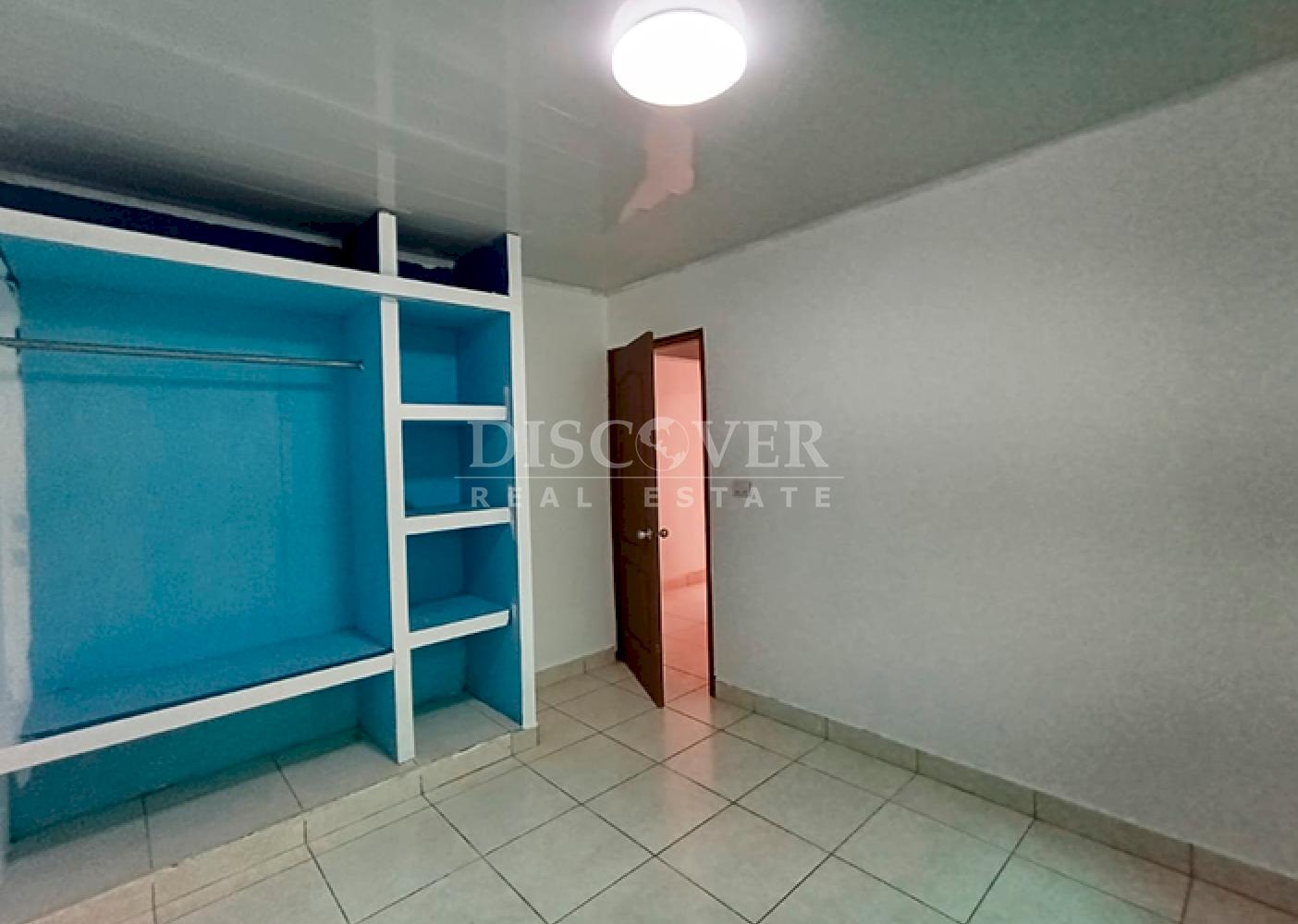  House for sale located in a condominium on Carretera Nueva a León 