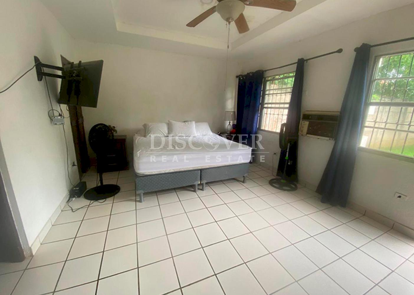 Investment opportunity - House for sale in Villa Fontana 