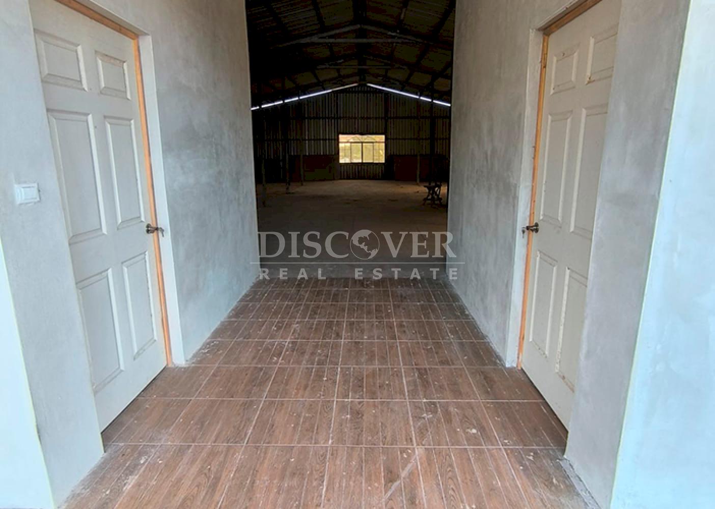  Versatile house for sale in Matagalpa - Perfect for living or starting your business