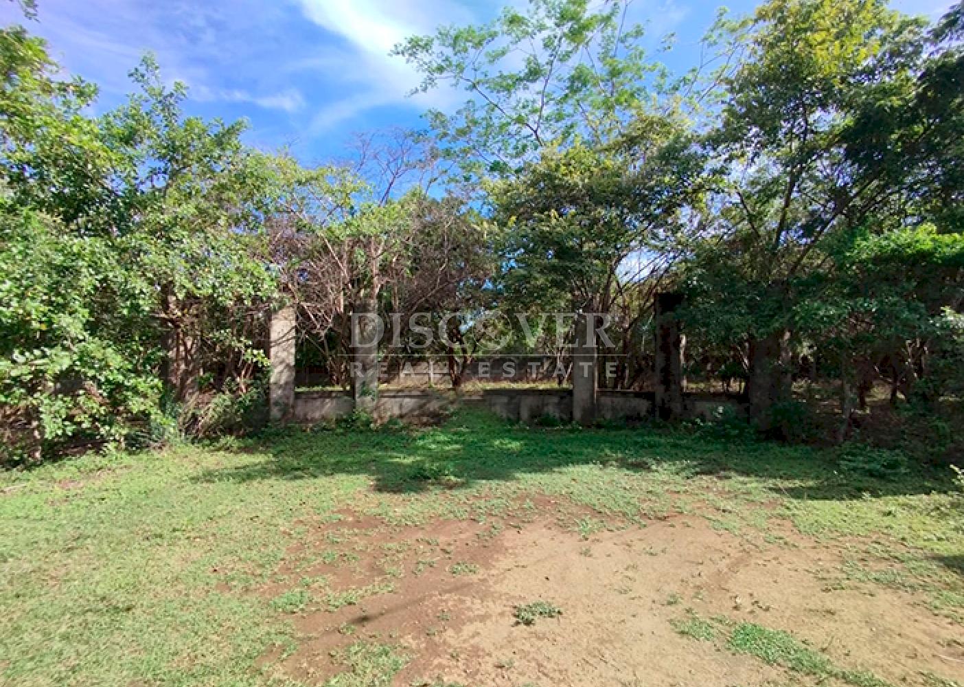  Lots for sale in Granada - Ideal for residential, tourist, or commercial projects 