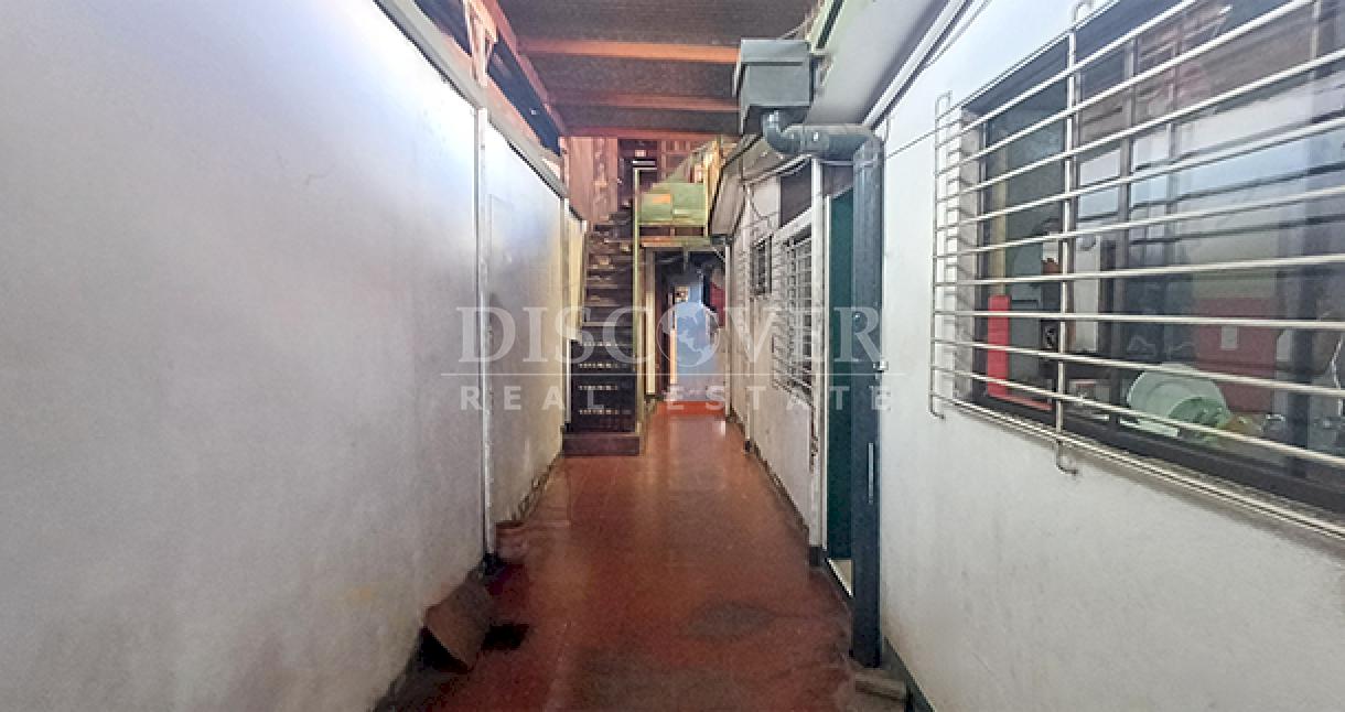  House for sale/rent in Linda Vista - Great deal for living or setting up an office