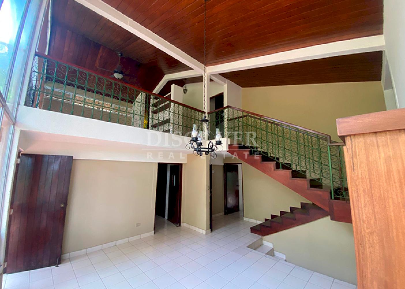  Chalet-Style Property in Monte Fresco