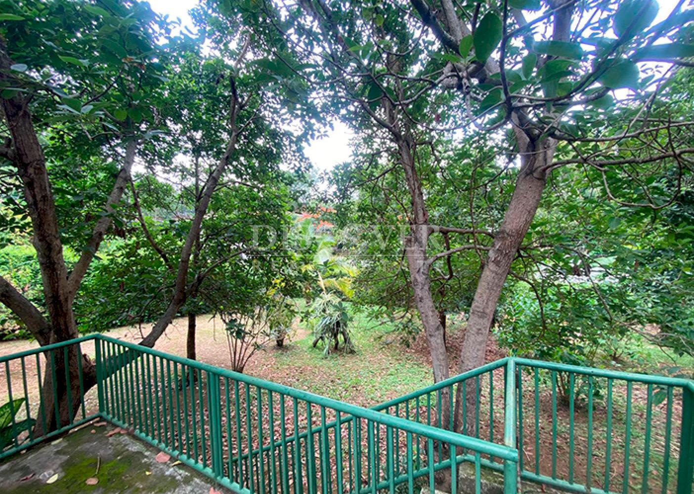  Chalet-Style Property in Monte Fresco