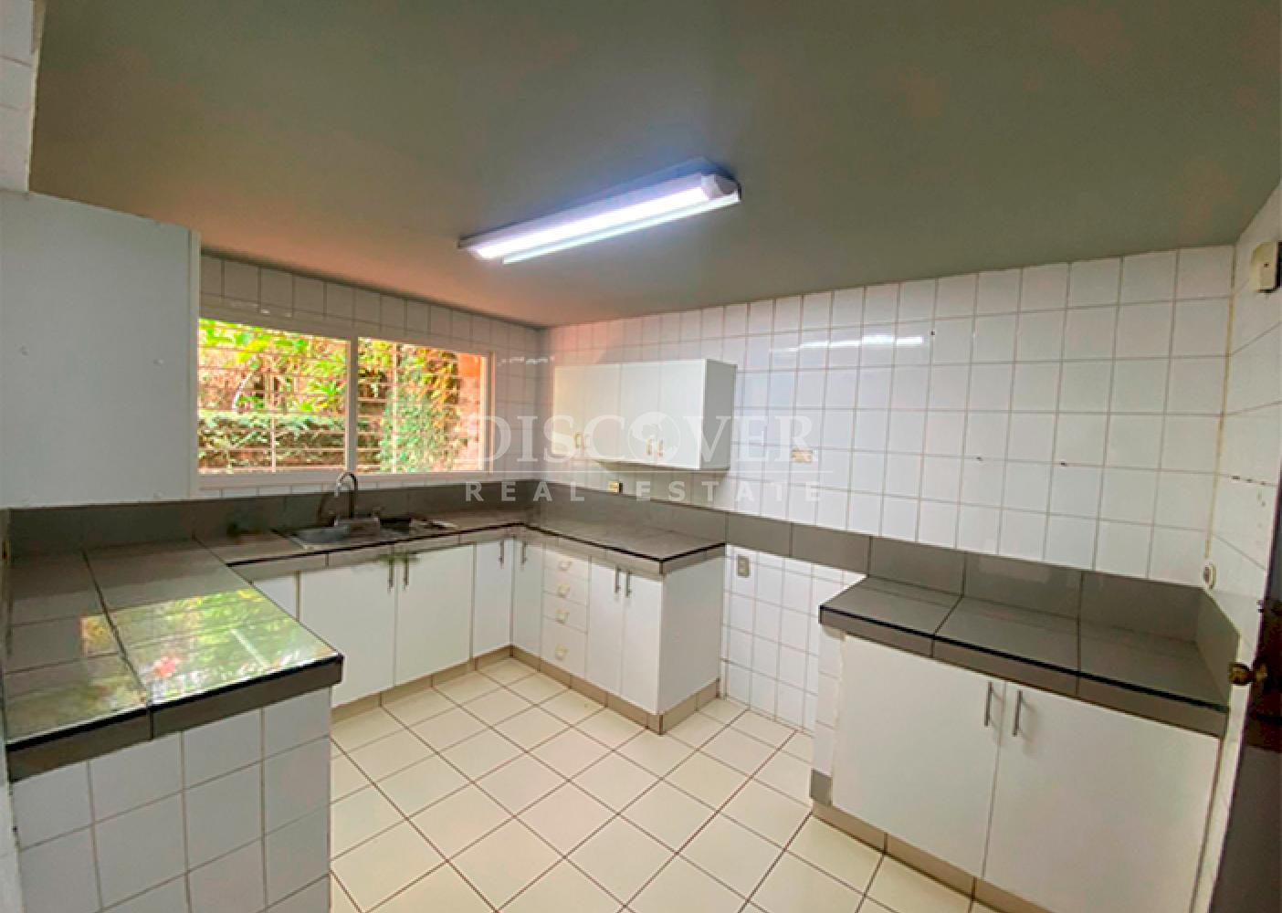  Chalet-Style Property in Monte Fresco