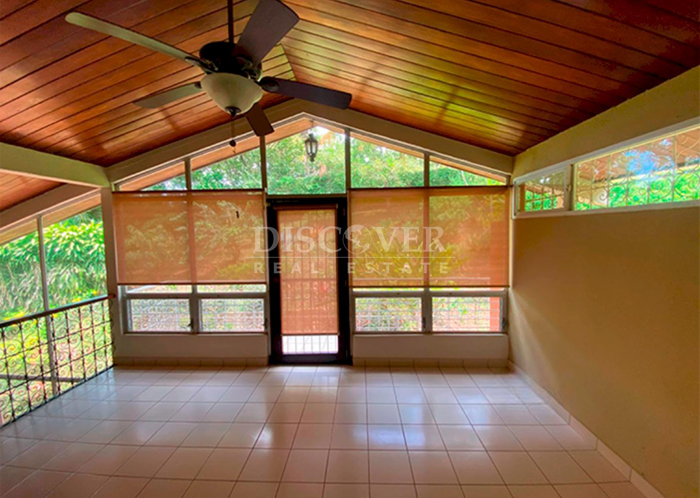  Chalet-Style Property in Monte Fresco