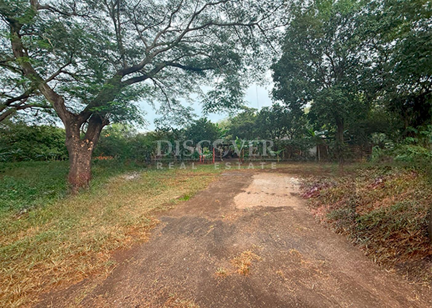 Flat land for sale – San Judas 