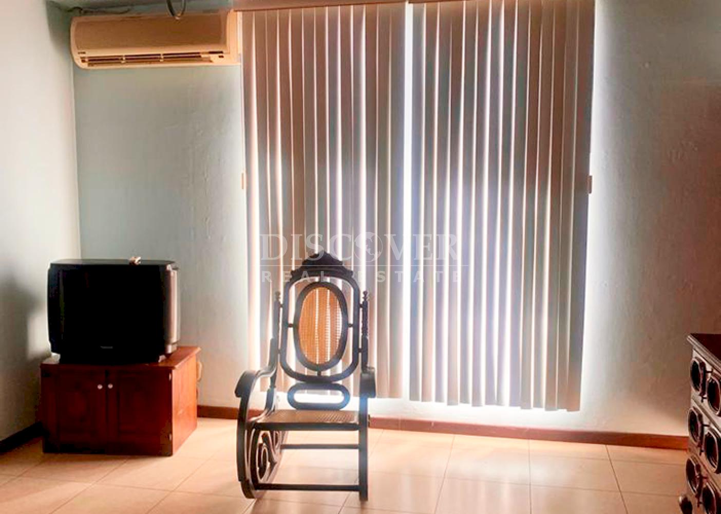  Furnished apartment rental in Los Robles