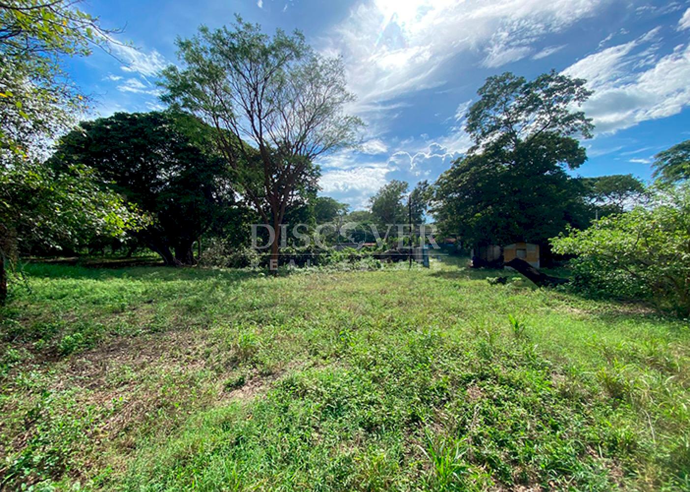 Land for sale facing the highway - South Highway 