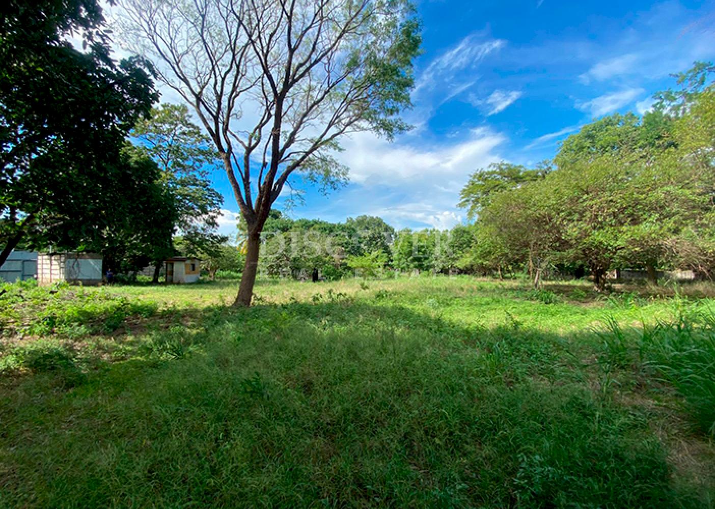 Land for sale facing the highway - South Highway 