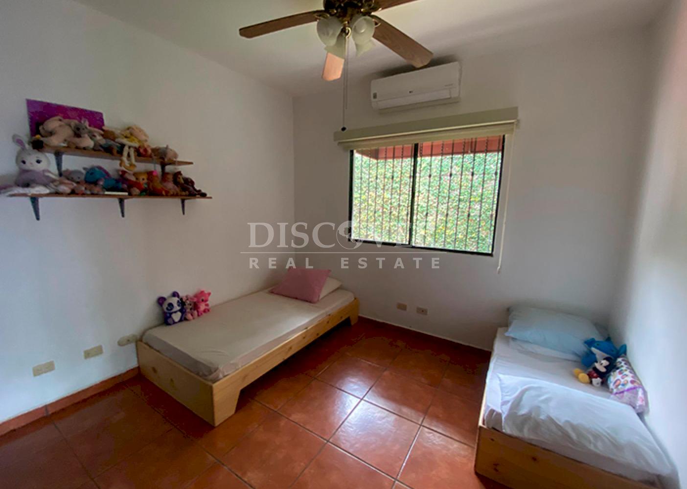  Spacious house with pool for rent in Santo Domingo