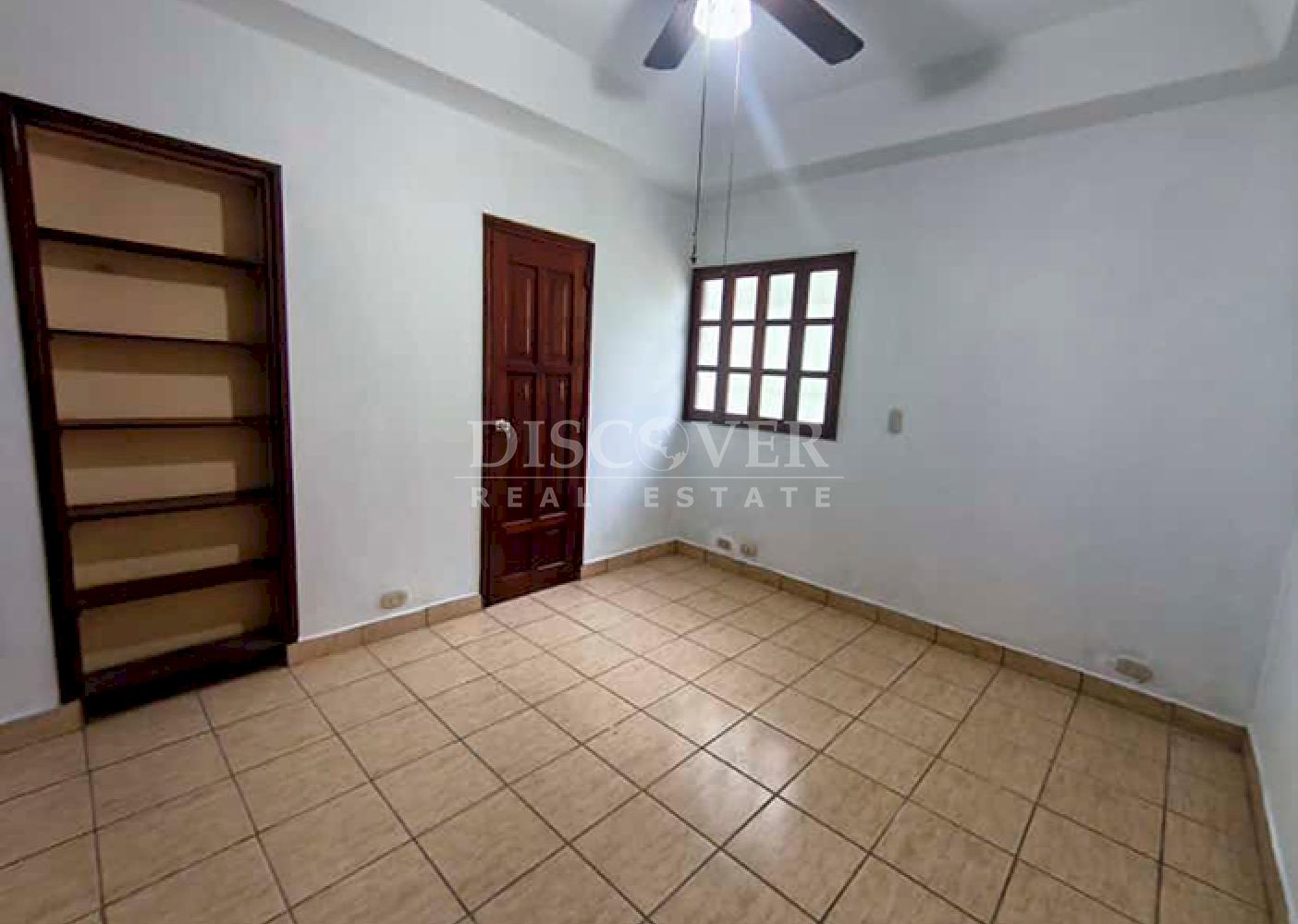 House with large yard for sale on Carretera Sur