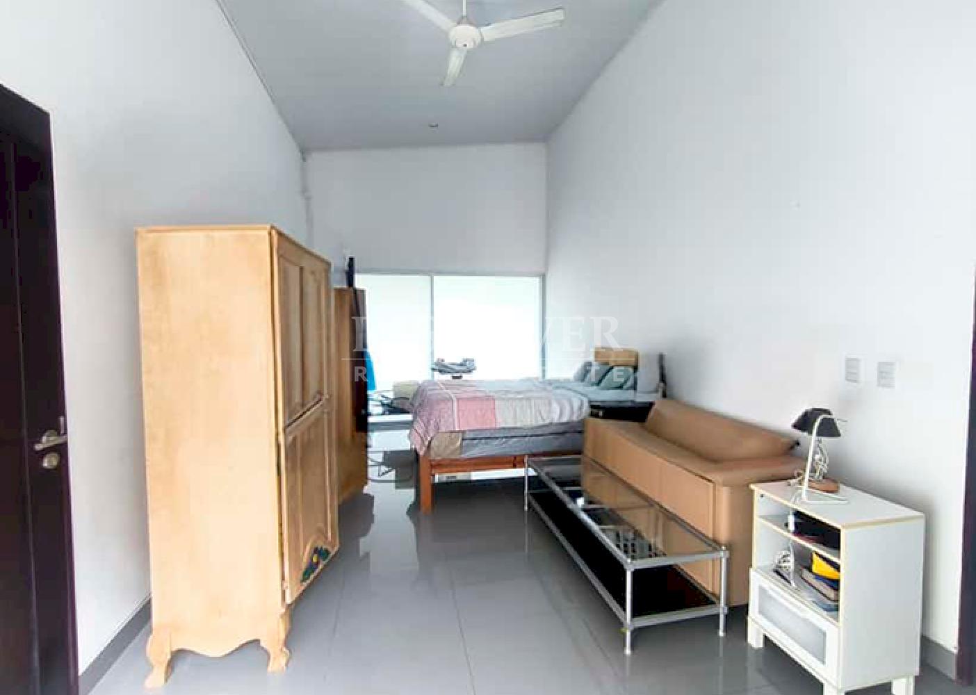 House with panoramic views for sale on Carretera Sur