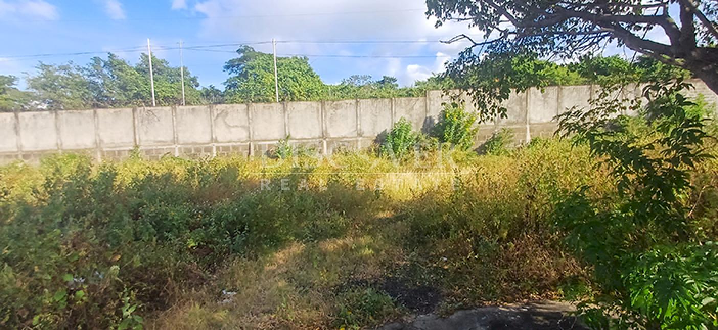  Lots for sale in residential area on Carretera Nueva to León 
