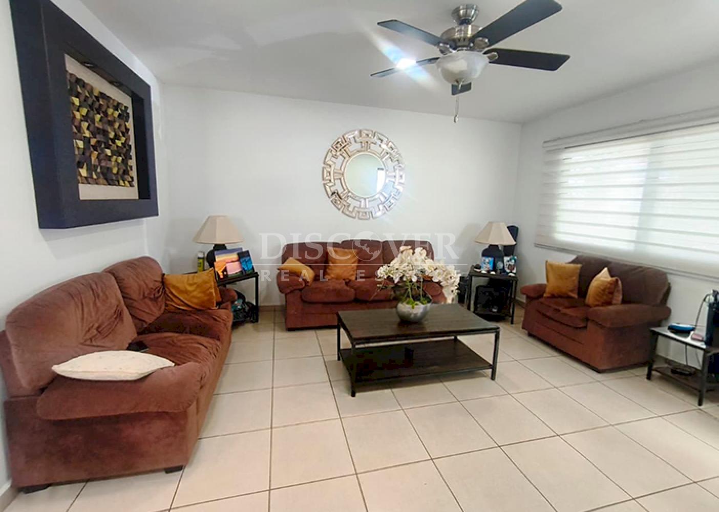 Furnished house for rent in condominium area - Carretera a Masaya