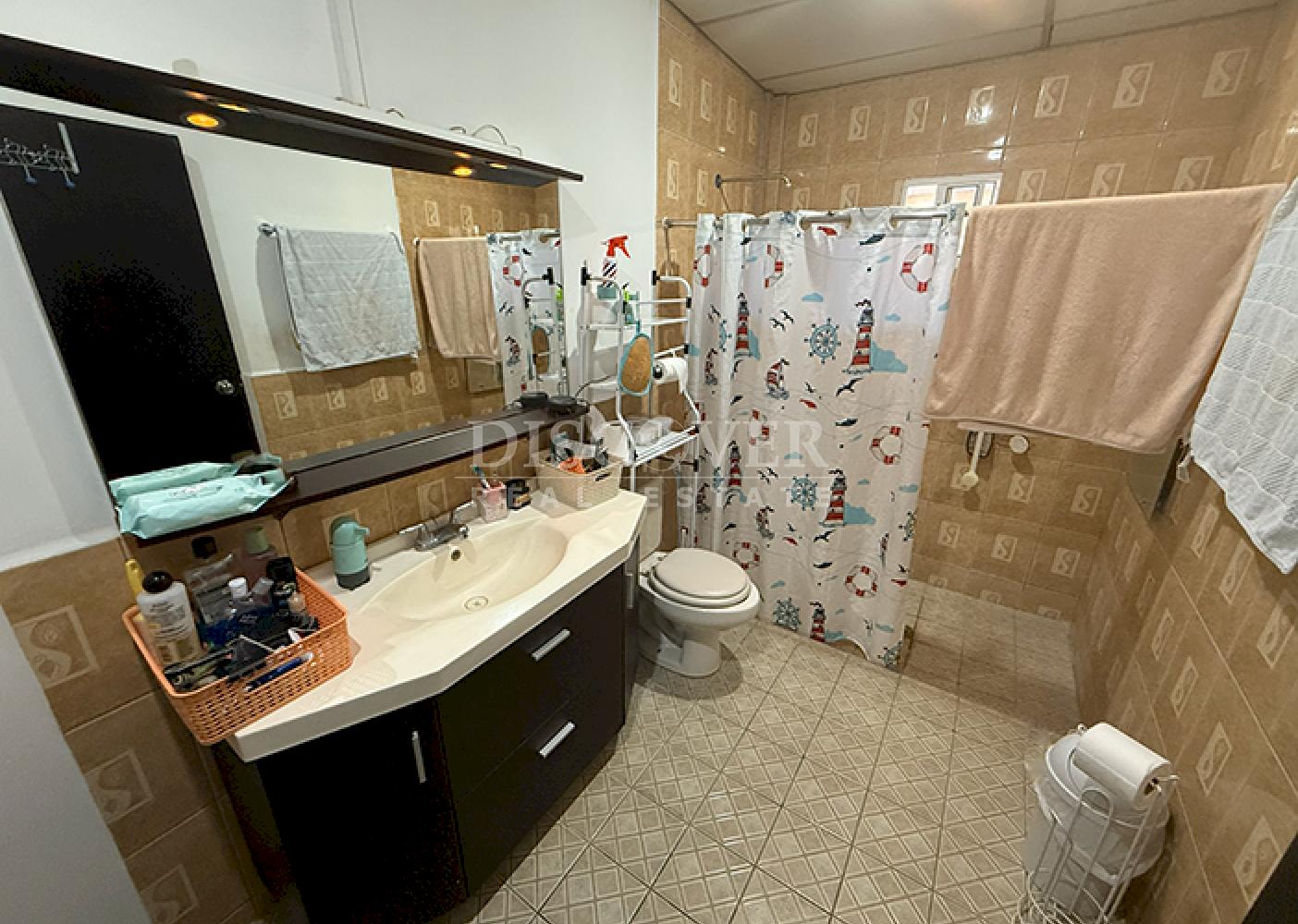  Furnished house for sale in residential area – Carretera Nueva a León 