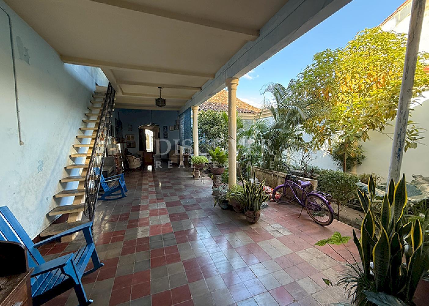 Spacious houses for sale in the city of Grana