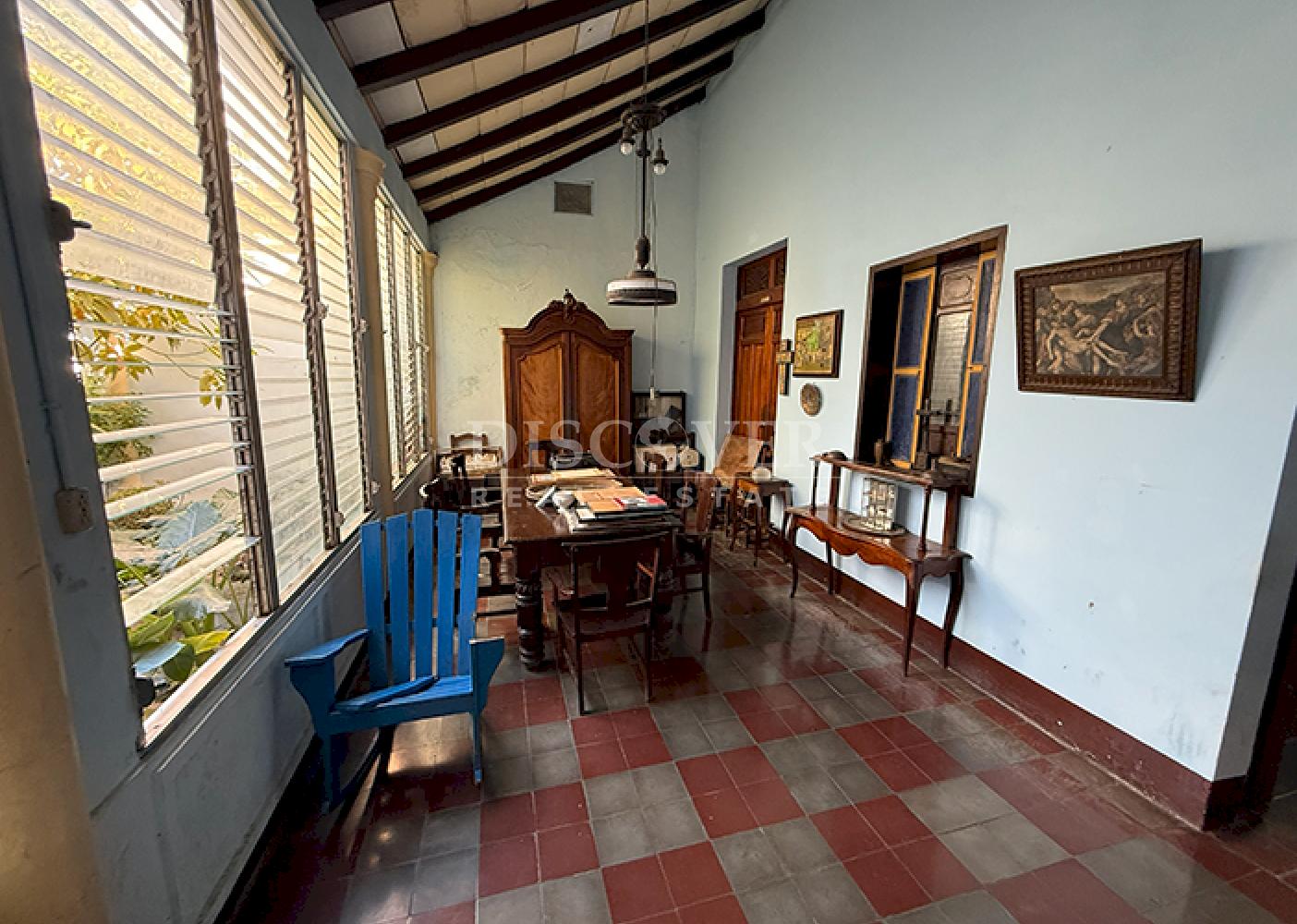 Spacious houses for sale in the city of Grana