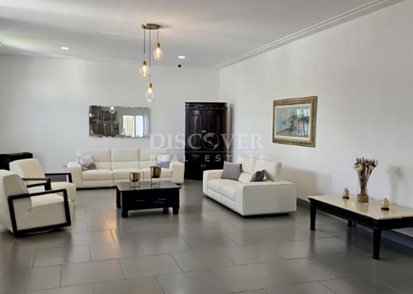 Luxury home with pool for sale in Jinotepe