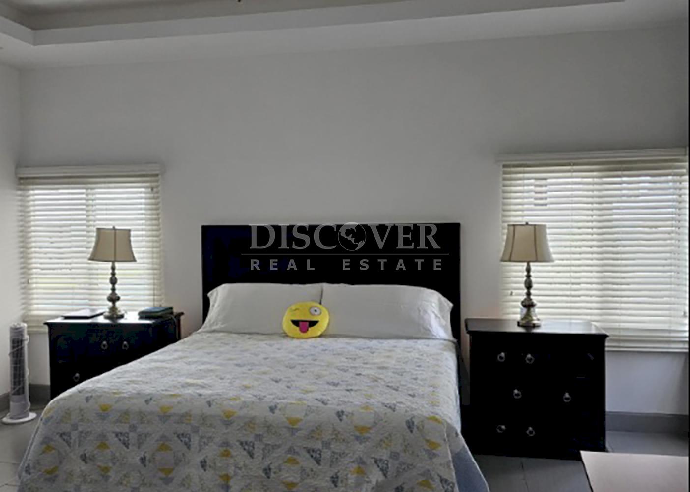 Luxury home with pool for sale in Jinotepe