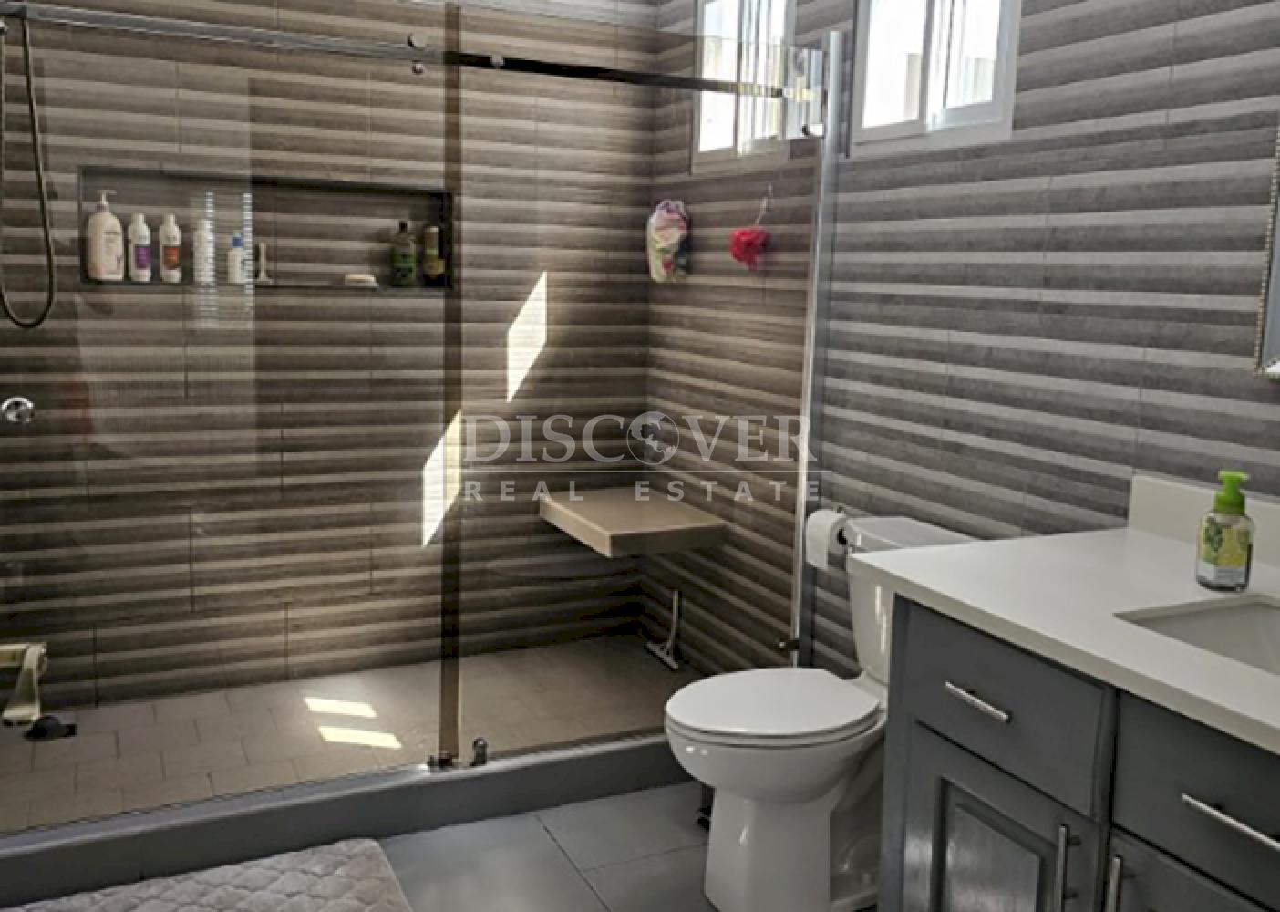 Luxury home with pool for sale in Jinotepe